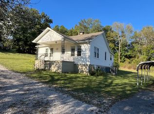 418 Moore St, Waynesboro, TN 38485