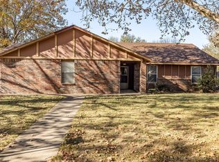 704 N Zenith Ave, Tulsa, OK 74127