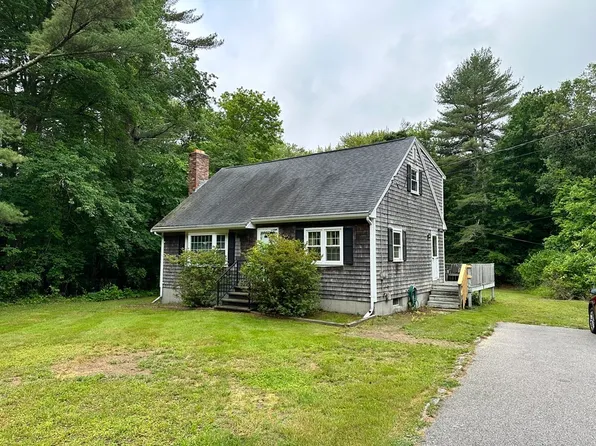 81 Seymour St, Berkley, MA 02779