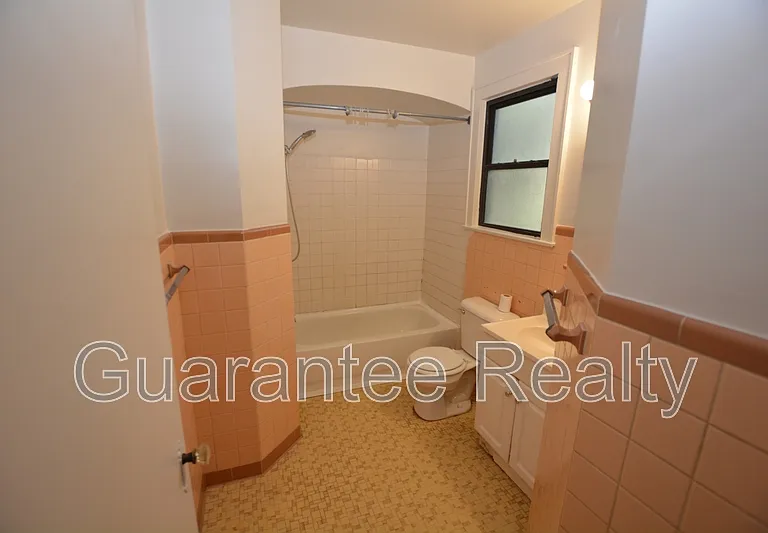 2246 SE 3rd Ave — Photo 12