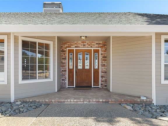 2nd image of 2554 Lake Hills Dr