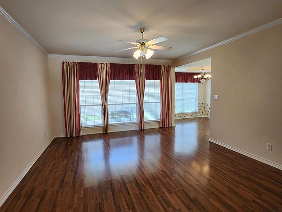 3rd image of 5401 Hollytree Dr APT 1101