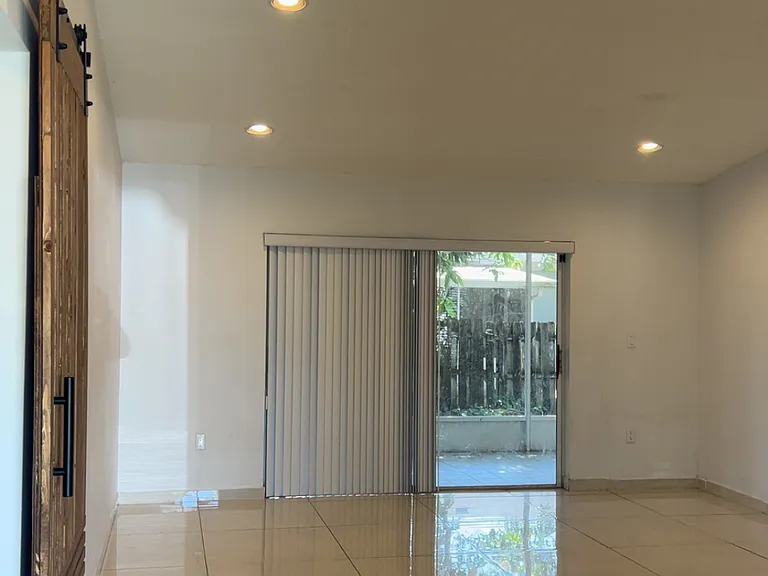 4021 SW 72nd Dr — Photo 17