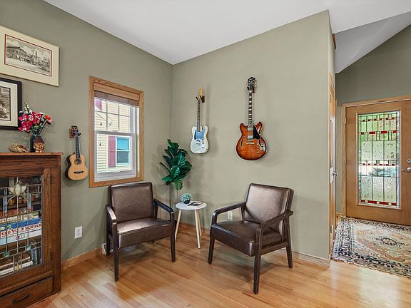 5th image of 1438 Sheridan Dr