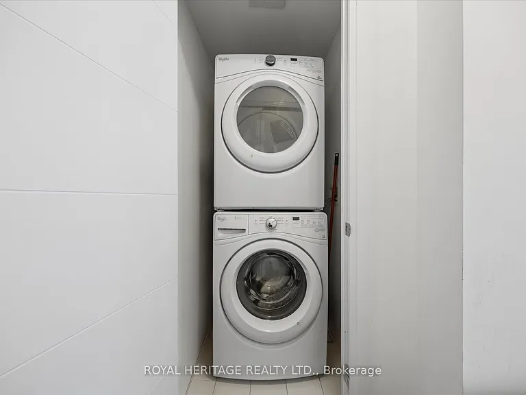 460 Adelaide St E #Penthouse 122 — Photo 20