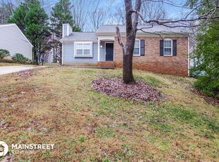 3811 Aster Dr, Charlotte, NC 28227