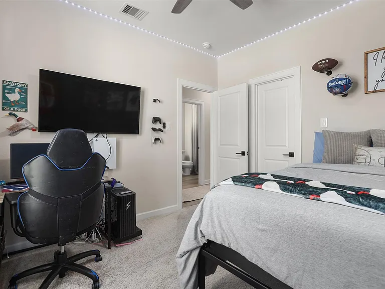 13709 Gaff Rig Dr — Photo 25