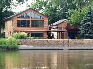 11119 Edgemere Ter, Roscoe, IL 61073