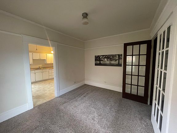 3rd image of 2236 Franklin Ave E APT E