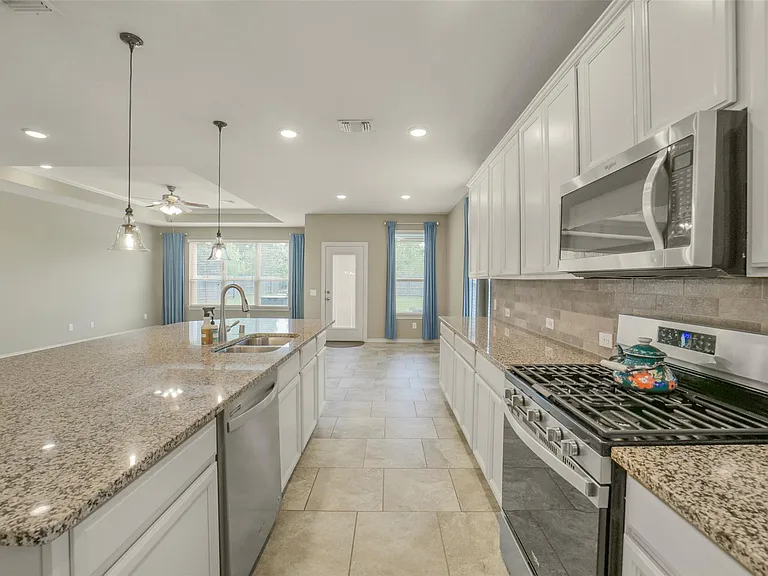 9651 Thimbleweed Dr — Photo 22