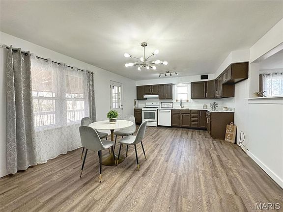 4th image of 3931 Fairway Ct