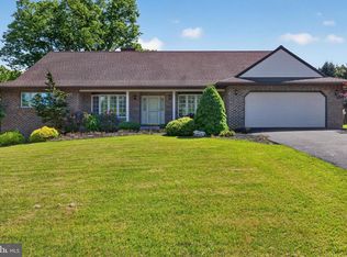 112 Bramblewood Ln, Lewisberry, PA 17339