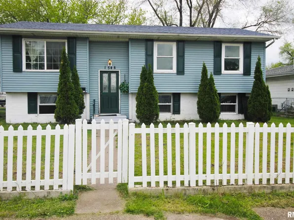 1548 8th Ave, East Moline, IL 61244