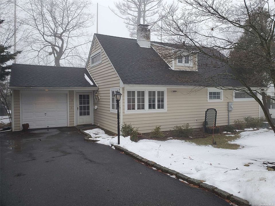 1st image of 12 Wakefield Ave