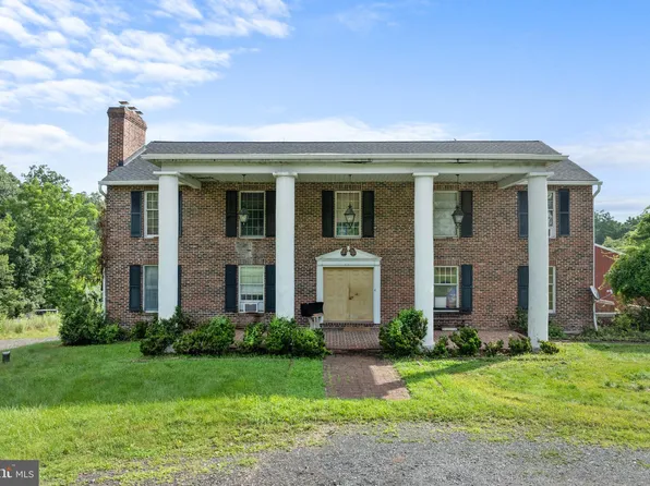 32 Municipal Rd, Pipersville, PA 18947