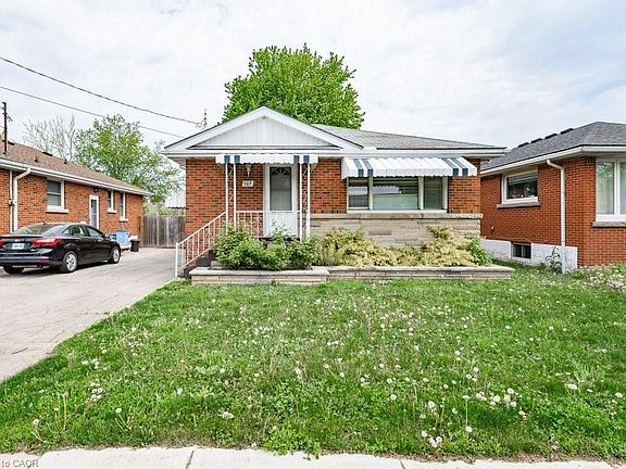 2nd image of 305 Mohawk Rd E