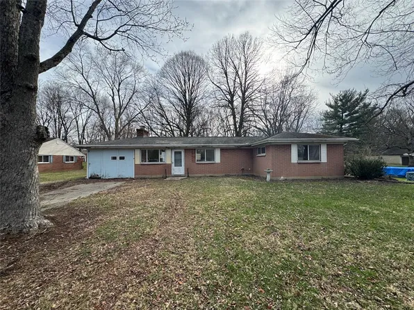 1732 Pierce Dr, Dayton, OH 45432