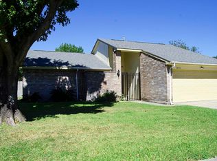 3450 Garden Grove Dr, Houston, TX 77066