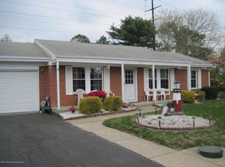 3 Windsor Ct, Whiting, NJ 08759