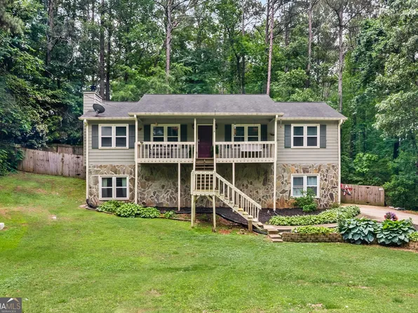 325 Presidential Dr, Dallas, GA 30157