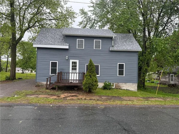 317 Oak Street, Fairchild, WI 54741