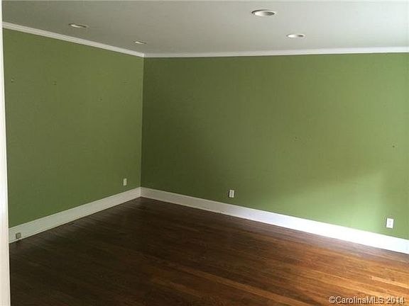 2nd image of 3116 Valentine Ln
