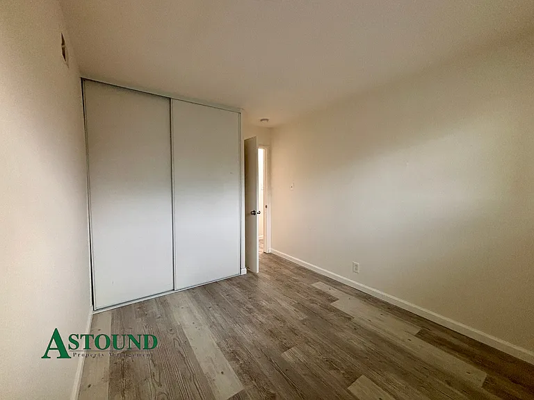 2627 Prestwick Ave — Photo 10