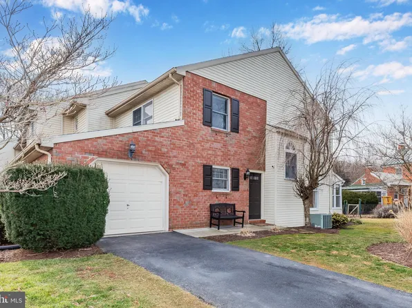 1100 Ridge Dr, Mechanicsburg, PA 17055
