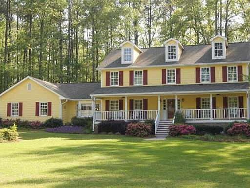 2nd image of 260 Oakcrest Dr
