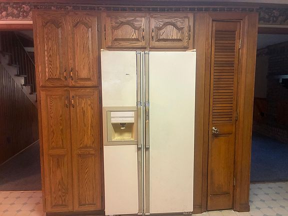 Kitchen pantry/ broom closet