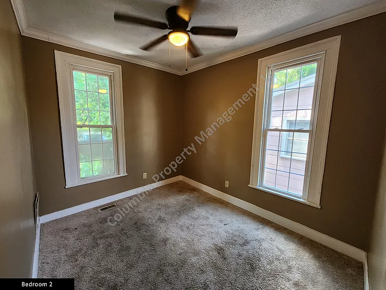 1907 Henderson St — Photo 17