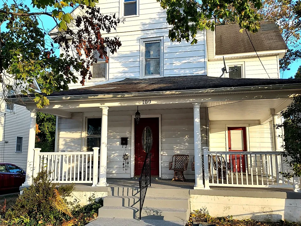 109 E Linden Ave