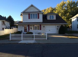 1305 Frieda St, Dickson City, PA 18519