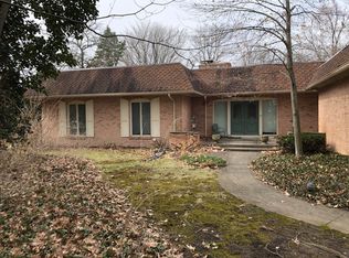 3833 S Big Spring Dr SW, Grandville, MI 49418