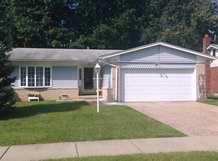 27349 Pierce St, Southfield, MI 48076