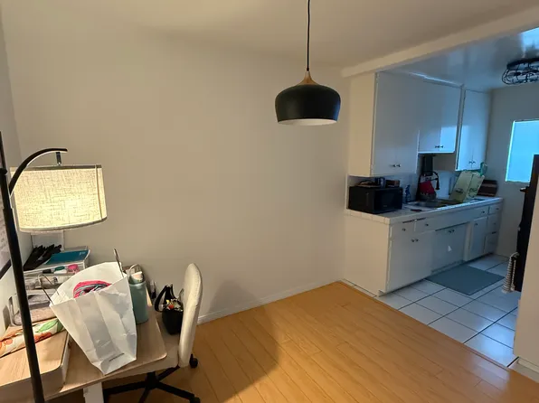 200 N Rampart Blvd APT 4, Los Angeles, CA 90026