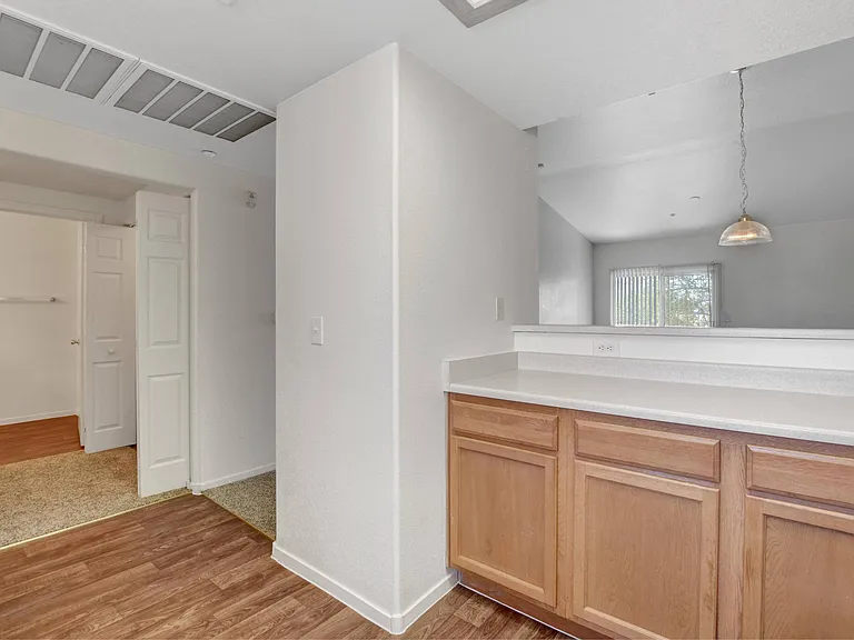 Aspen Peak Condominiums — Photo 28