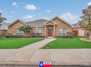 203 Skywood Cir, Midland, TX 79705