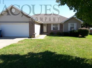 2532 S Timbercreek Ave, Springfield, MO 65807