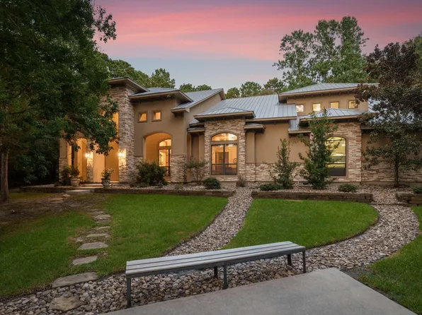 37372 Masters Cir, Magnolia, TX 77355