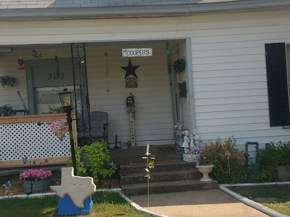 2nd image of 309 E Crafton St
