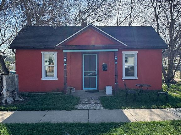 2nd image of 620 Jefferson Ave #0