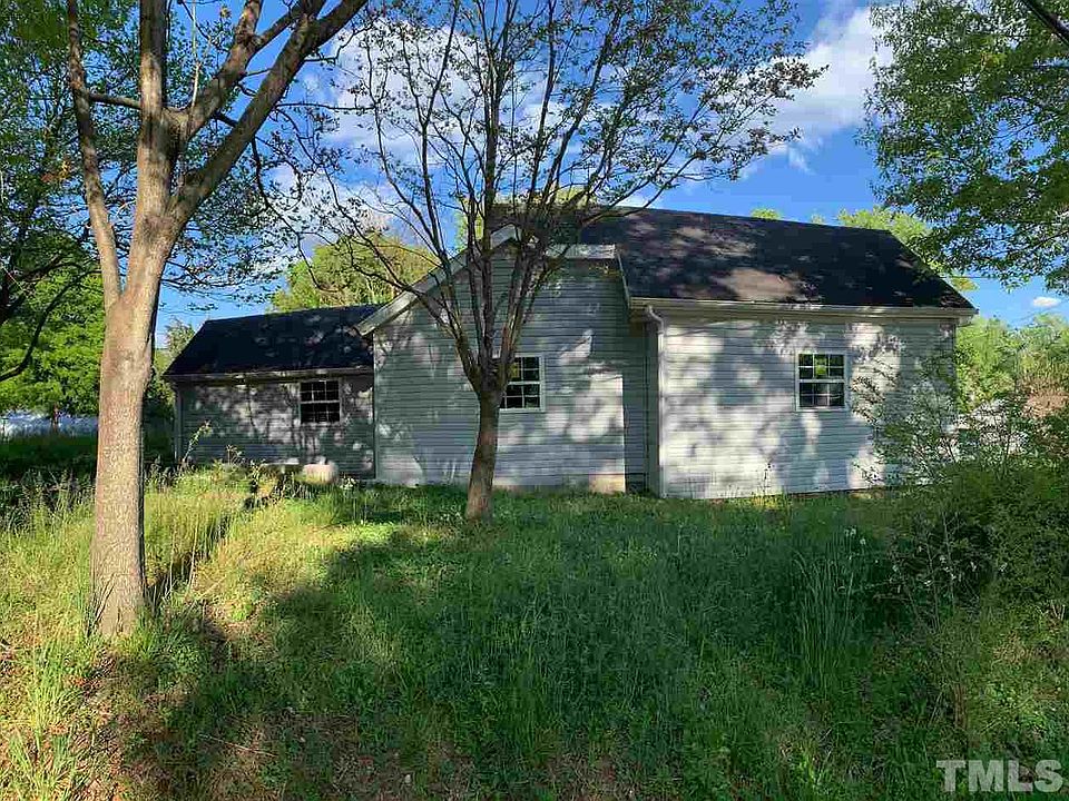 108 Broad St, Roxboro, NC 27573 Zillow