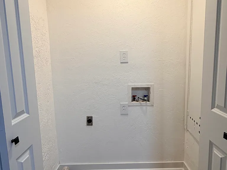 2332 SW Cornell Ave — Photo 9