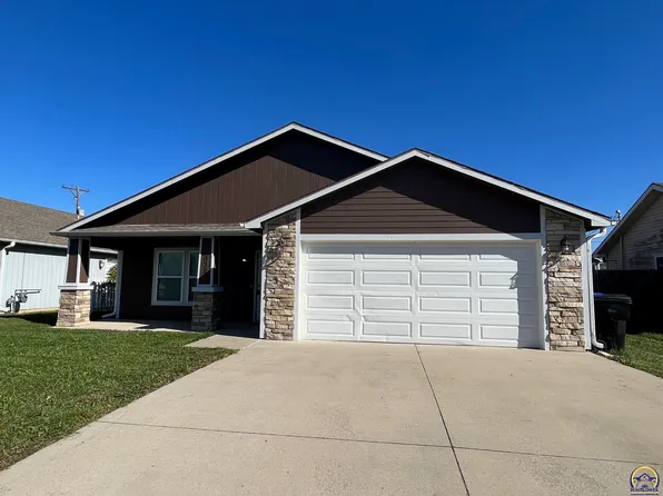 7032 SW Wheatfield Ln, Topeka, KS 66619