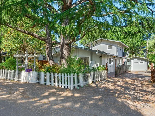 285 Neva Street, Sebastopol, CA 95472