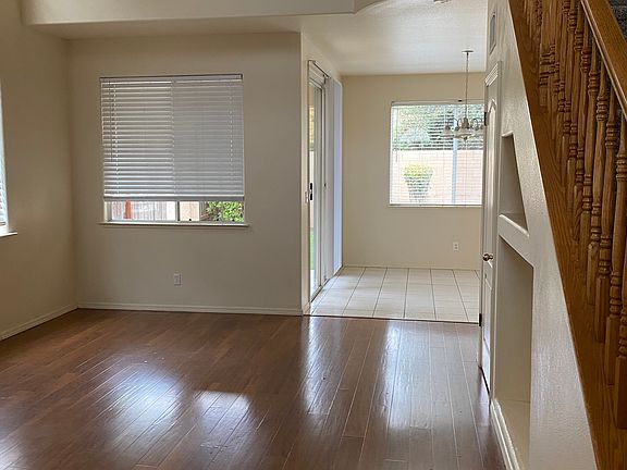 2nd image of 7546 N Trellis Cir
