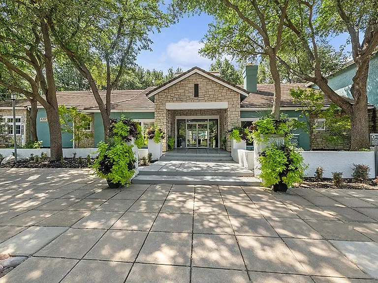 4200 Horizon North Pkwy — Photo 1