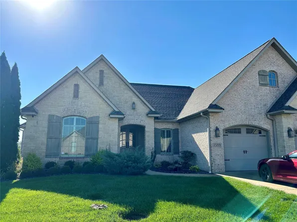 1588 Helmsdale Dr, Cape Girardeau, MO 63701