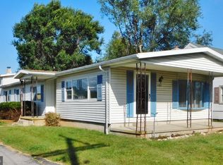 2882 Centennial Rd, Hanover, PA 17331